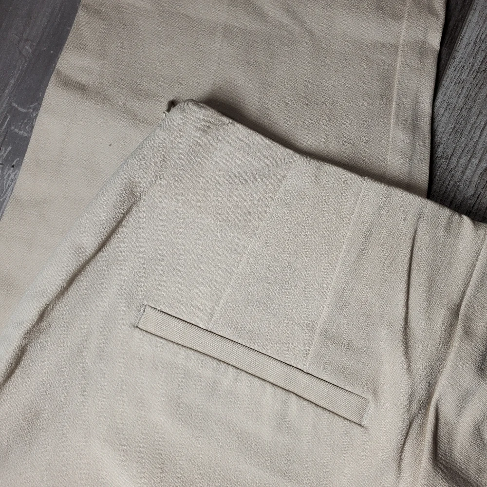 NWT a new day Kick Flare Highest Rise Chino Dress Pants Women's Size 6R Beige - Picture 4 of 16